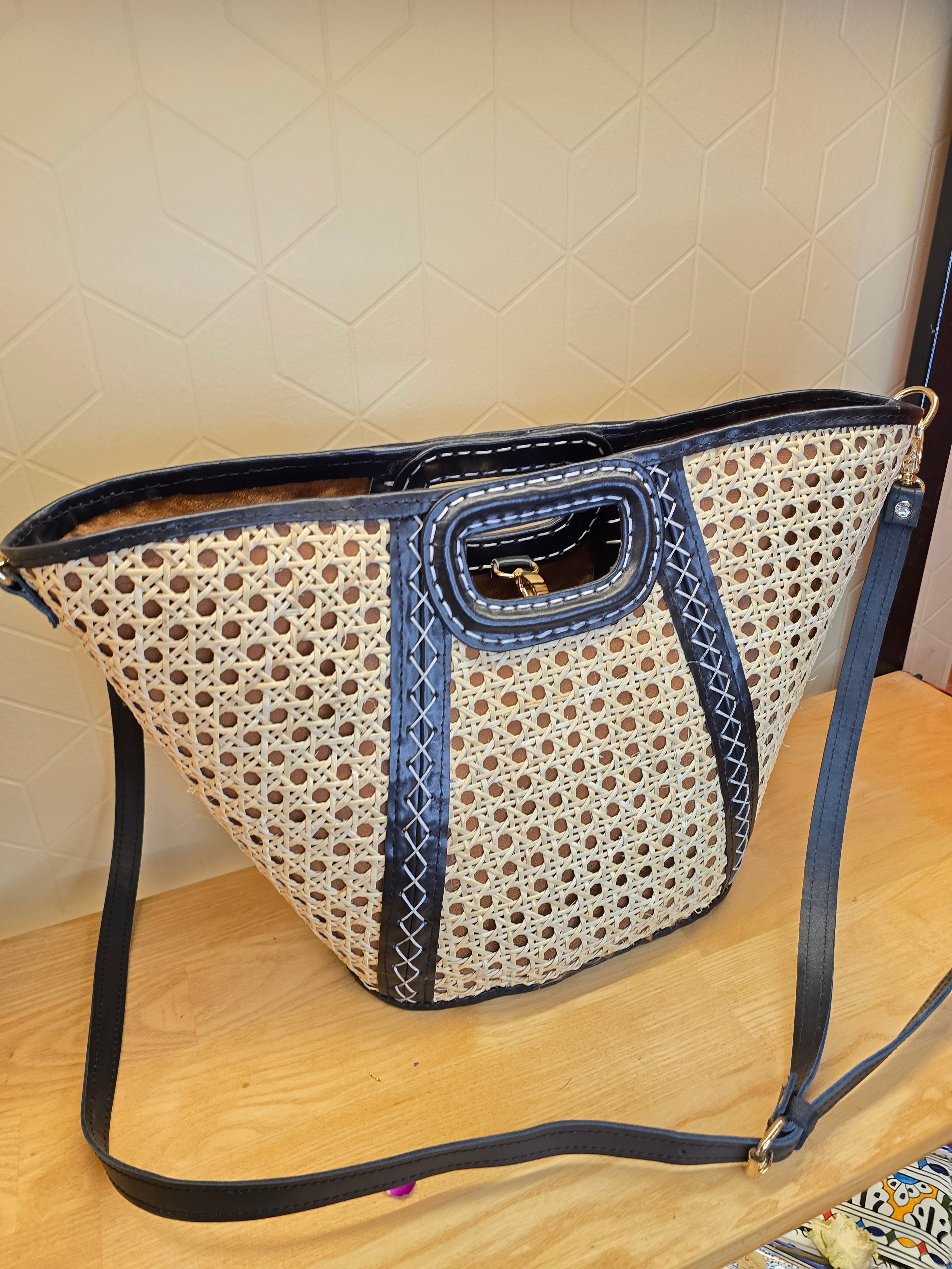 Panier en Cannage et cuir Noir - Ij Beldi